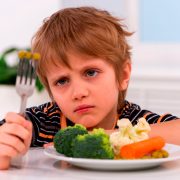 Seletividade alimentar de pessoas com autismo - Tismoo